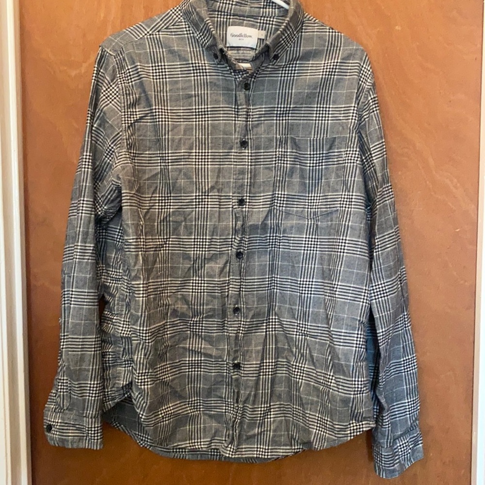 men’s dress shirt